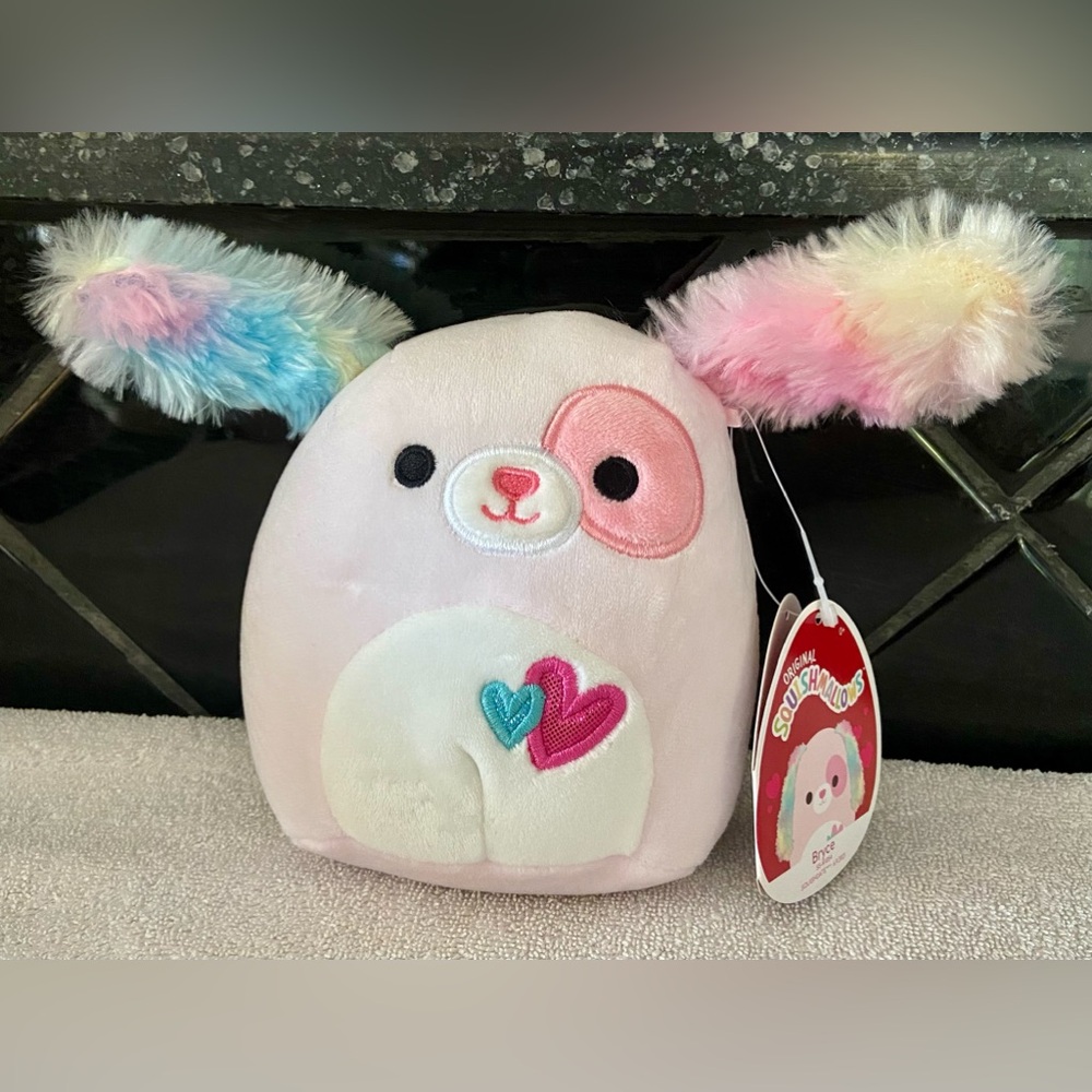 Squashmallows 5” Bryce the Dog Valentine’s Squad